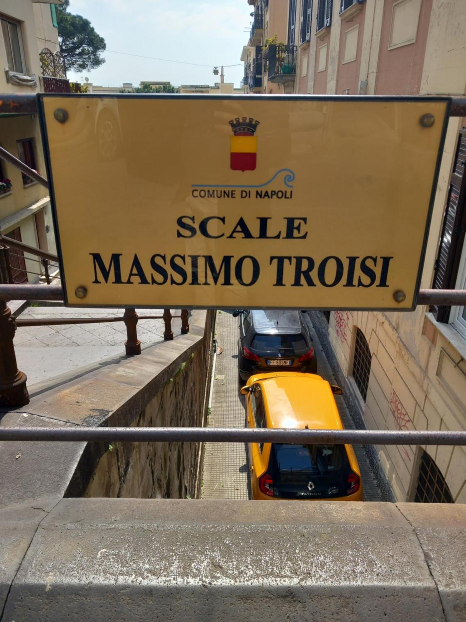 La Dolce Vita Napoli Bagian luar foto